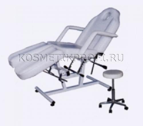 GW-3663 Кресло педикюрное с табуретом 